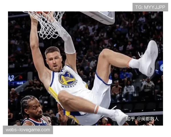 勇士126-121击败快船，保留季后赛希望